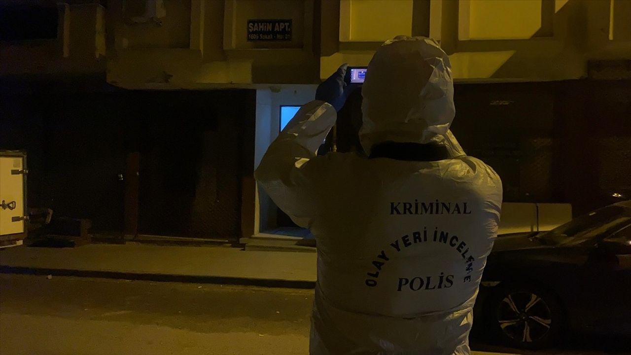 Isparta'da 55 Yaşındaki Aziz Şahin Evinde Ölü Bulundu