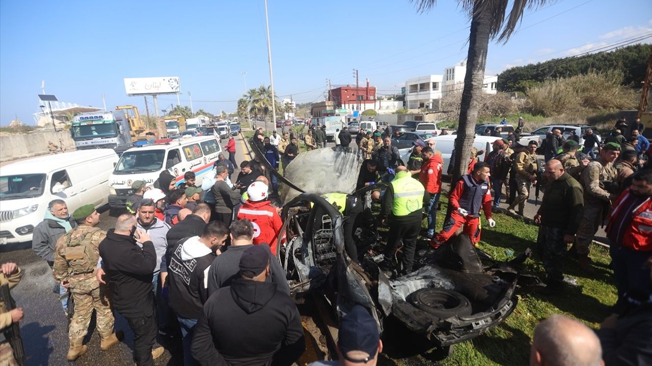 İsrail Ordusu, Lübnan'ın Sayda Kentinde Bir Aracı İHA ile Hedef Aldı