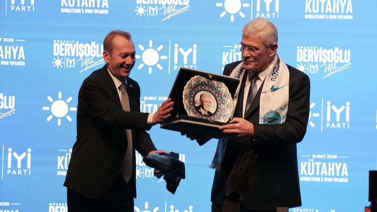 İYİ Parti Genel Başkanı Dervişoğlu, Kütahya'da İl Divan Toplantısında Önemli Mesajlar Verdi