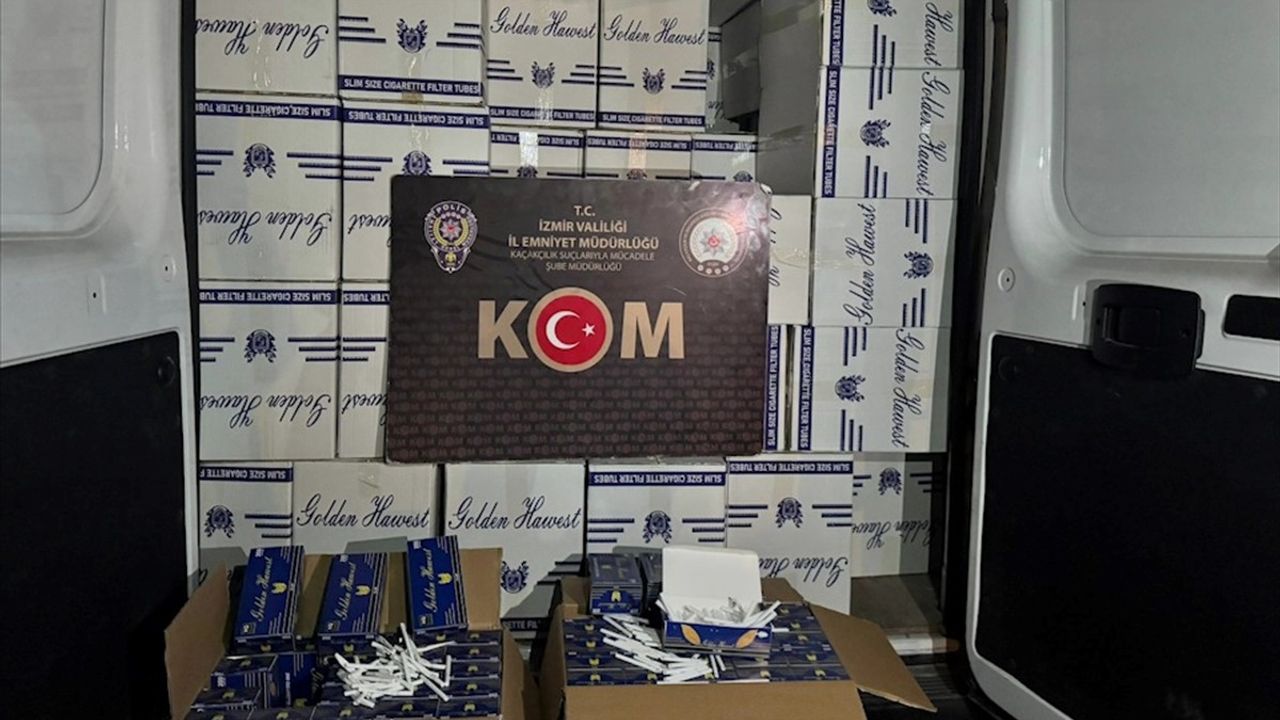 İzmir'de 7 Milyon 320 Bin Kaçak Makaron Ele Geçirildi