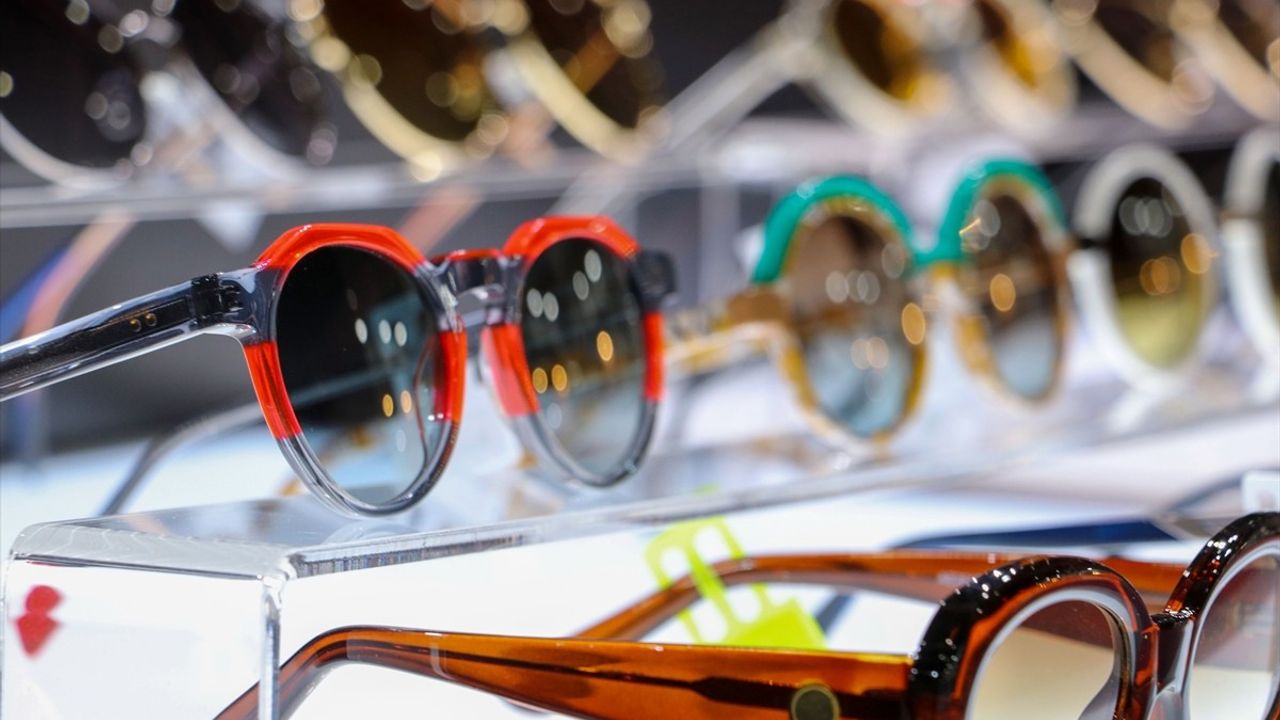 İzmir'deki Optik Fuarı Sektörü Buluşturdu