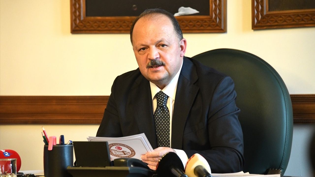 Kastamonu'da 12 Turizm İşletmesi Kapandı: Vali Dallı Açıklamalarda Bulundu