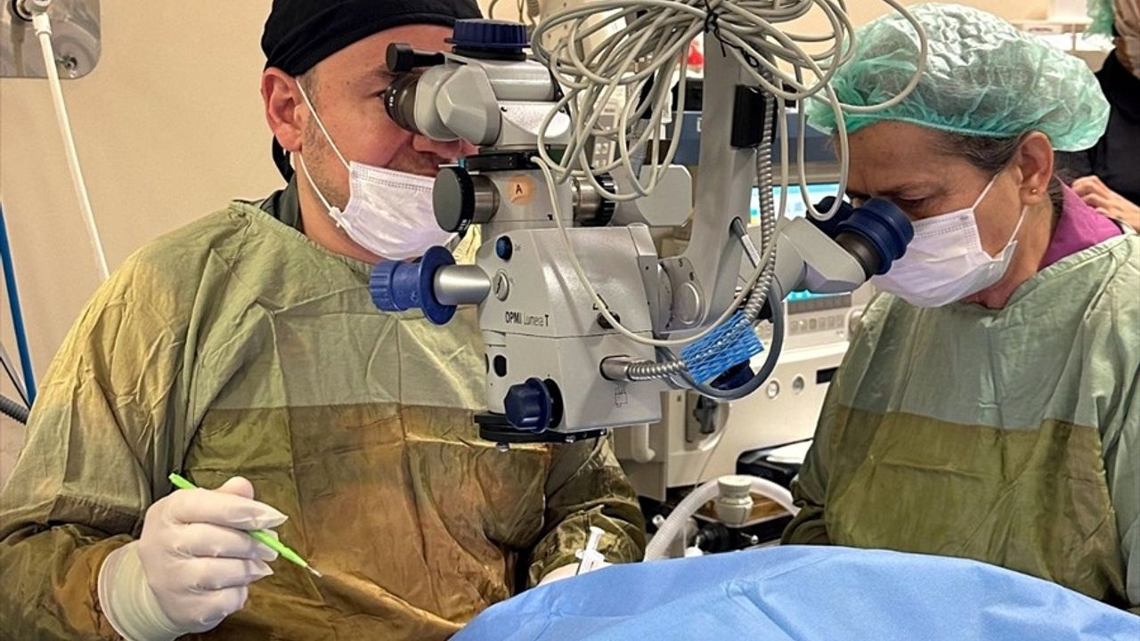 Kastamonu'da İlk Kombine Katarakt ve Kornea Ameliyatı Başarıyla Tamamlandı