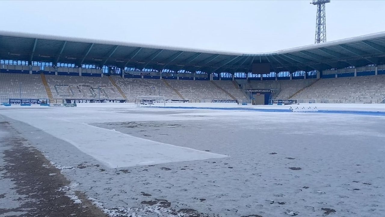 Kazım Karabekir Stadı, Erzurumspor FK-Iğdır FK Maçına Hazırlanıyor