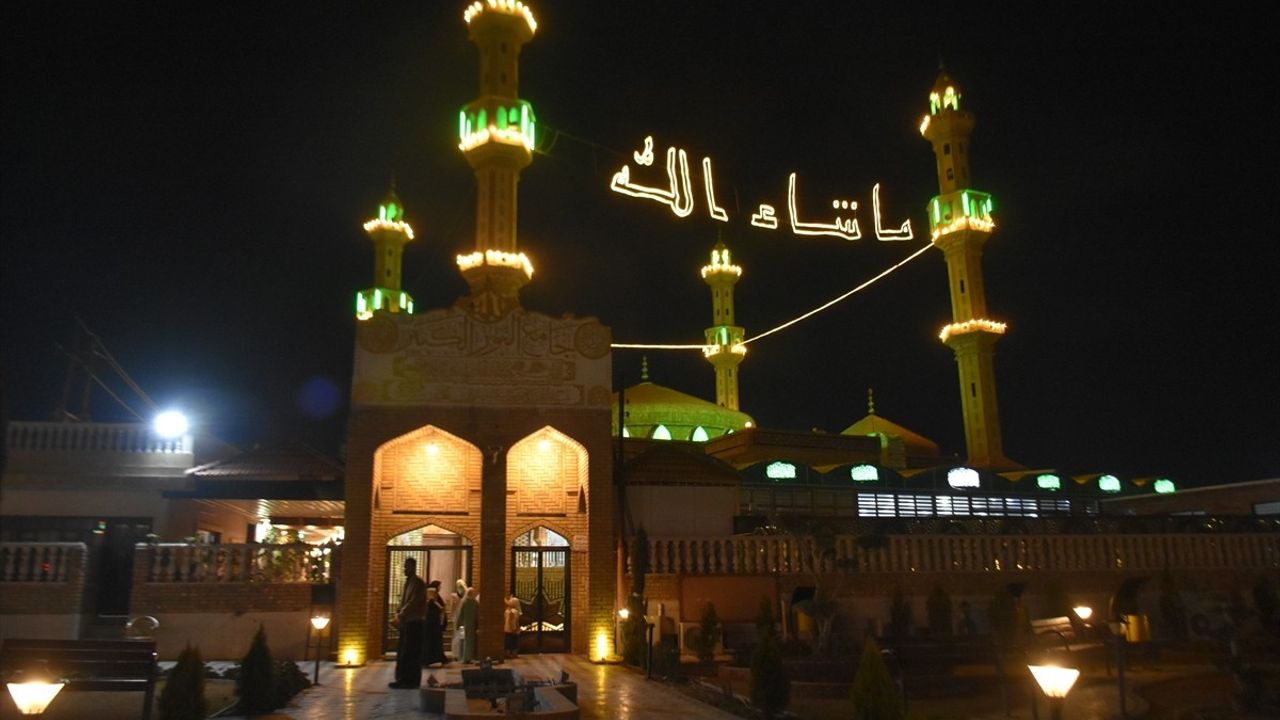 Kerkük'te Ramazan Ayının İlk Teravih Namazı Kılındı