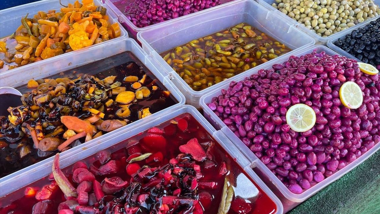 Kerkük'te Ramazan Hazırlıkları Sürüyor: Çarşılar Dolup Taşıyor