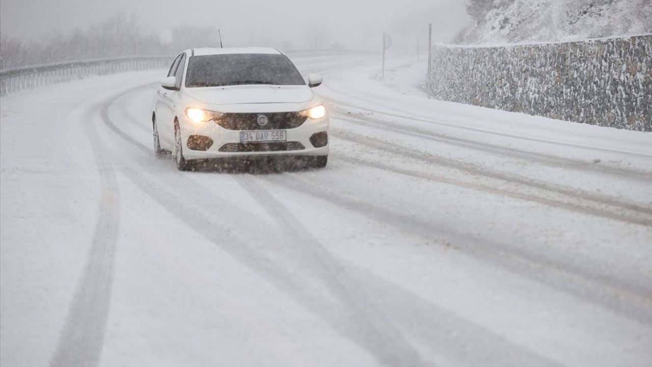 Kırklareli'nin Yüksek Kesimlerine Kar Yağdı