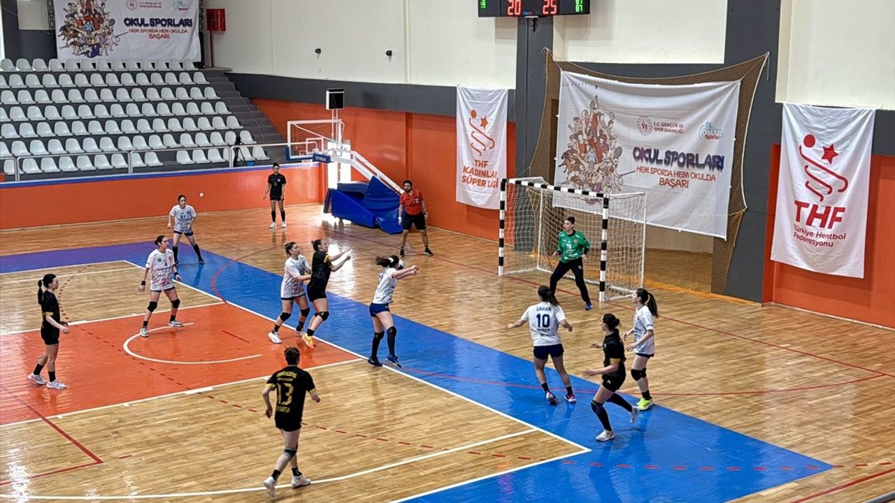 Kırşehir Belediyespor, Bursa Büyükşehir Belediyespor'a 27-30 Mağlup Oldu