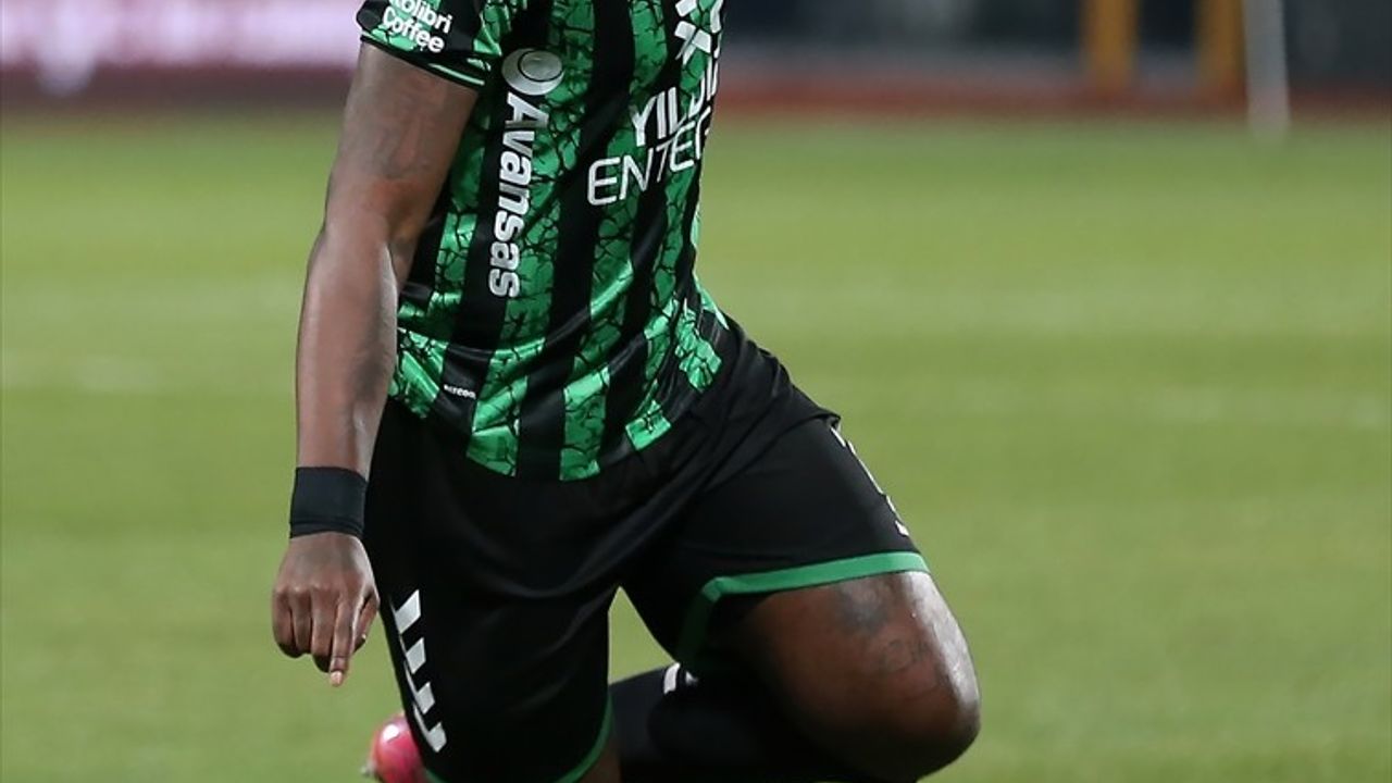 Kocaelispor Deplasmanda Manisa FK'yi 2-0 Mağlup Etti