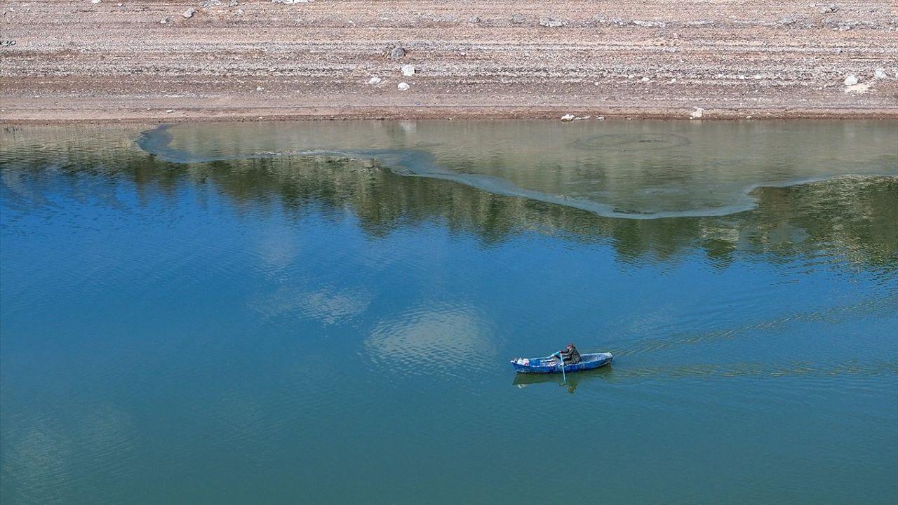 Konya Ovası'nda Kuraklık Baraj ve Göllerde Su Kıtlığına Yol Açıyor