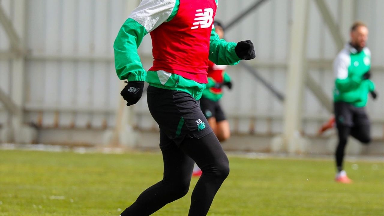 Konyaspor, Sivasspor Maçına Hazırlanıyor: Hedef 3 Puan!