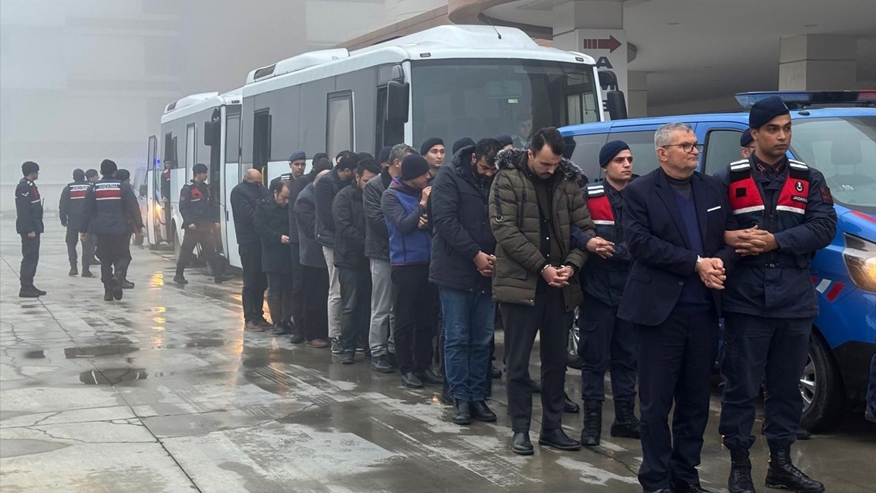 Manisa'da Suç Örgütüne Operasyon: 11 Tutuklama