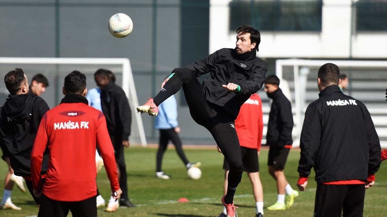 Manisa FK Geosis Boluspor Maçına Hazırlanıyor