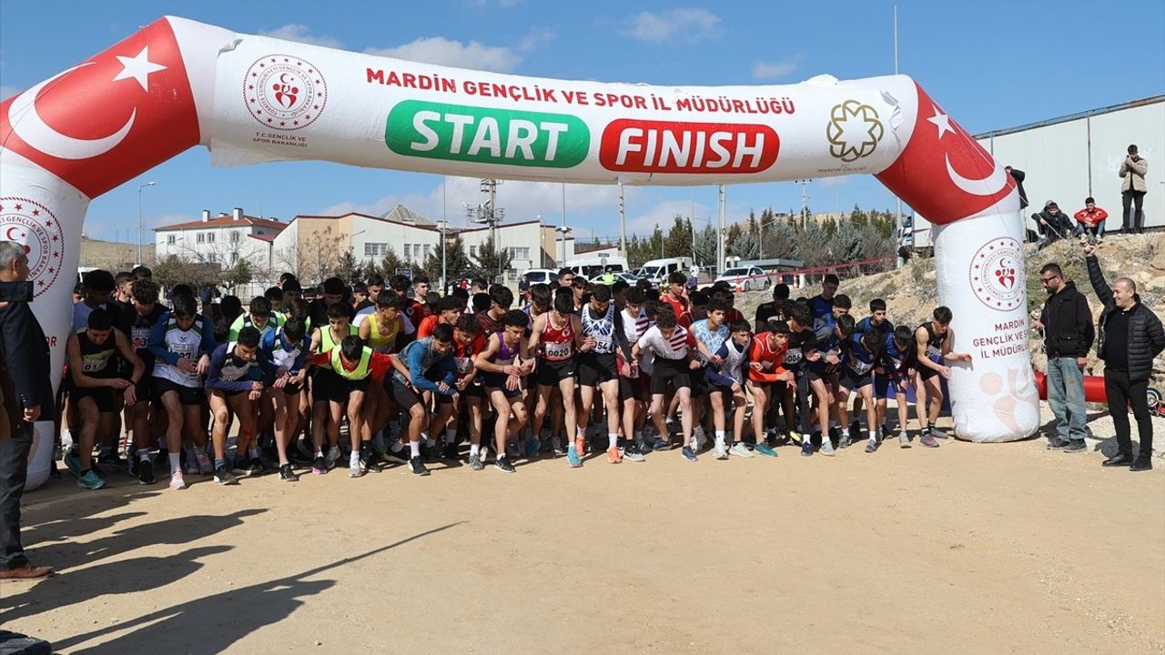 Mardin'de 600 Sporcu Kros Yarışında Ter Döktü