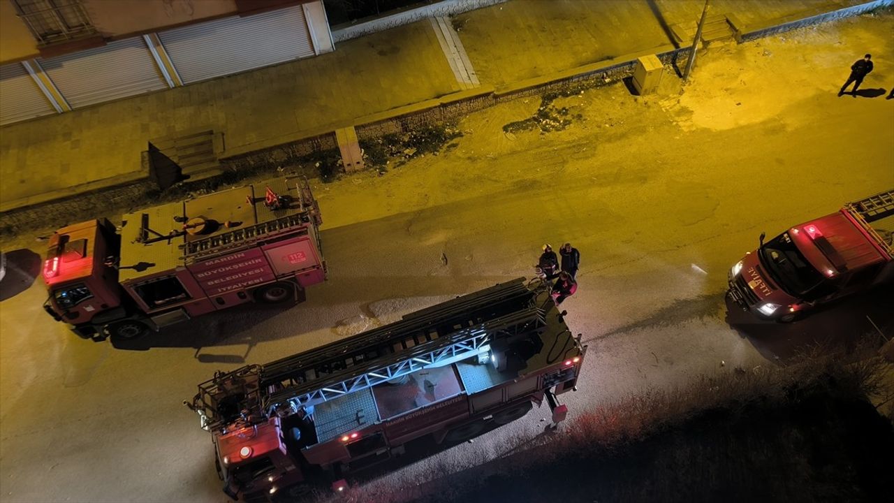 Mardin'de Yangın: 4 Kişi Hastaneye Kaldırıldı