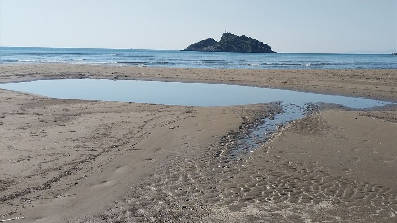 Muğla'da Deniz Seviyesi Düşünce Tarihi Gümrük Binası Gün Yüzüne Çıktı