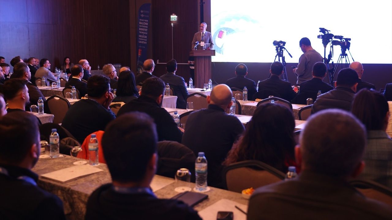 Nevşehir’de Sıcak Hava Balonu Sektörü Emniyet ve Teknoloji Çalıştayı