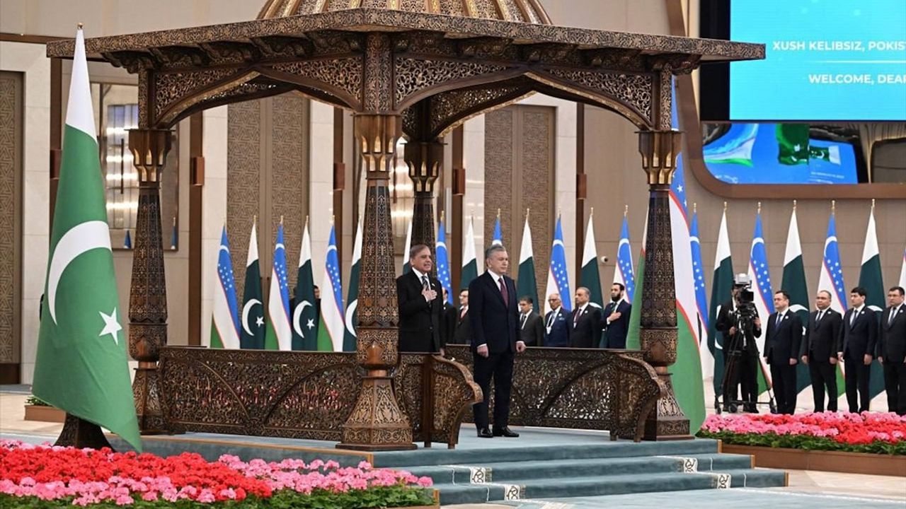 Özbekistan ve Pakistan'dan Yüksek Düzeyli Stratejik İşbirliği Konseyi Kuruluyor