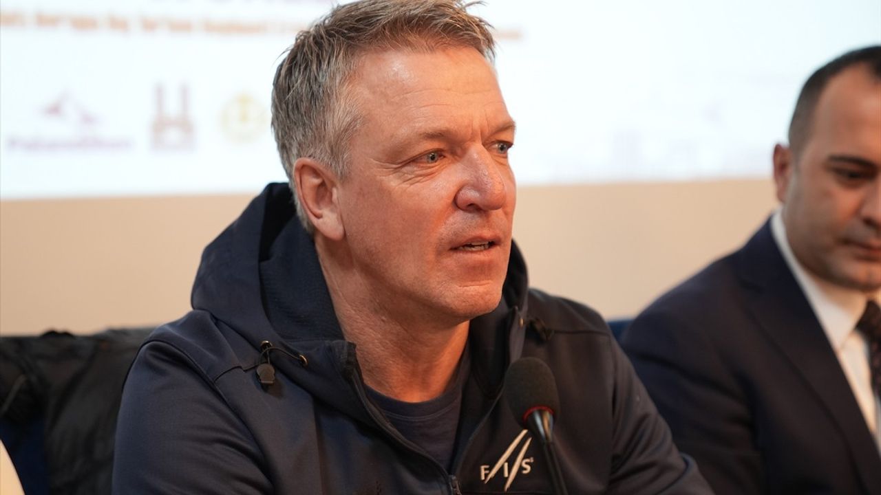 Palandöken'de FIS Snowboard Cross World Cup Bilgilendirme Toplantısı Yapıldı