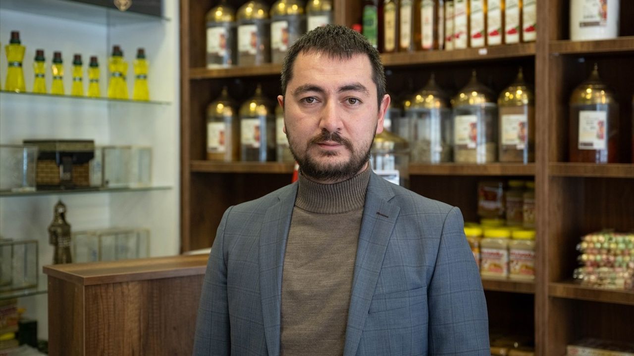 Ramazan'ın Vazgeçilmezi: Hurma Tezgahları Doldurdu