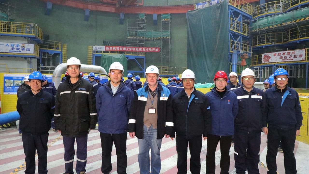 Rosatom Genel Müdürü ve UAEA Başkanı, Zaporijya Nükleer Santrali'ni Görüştü