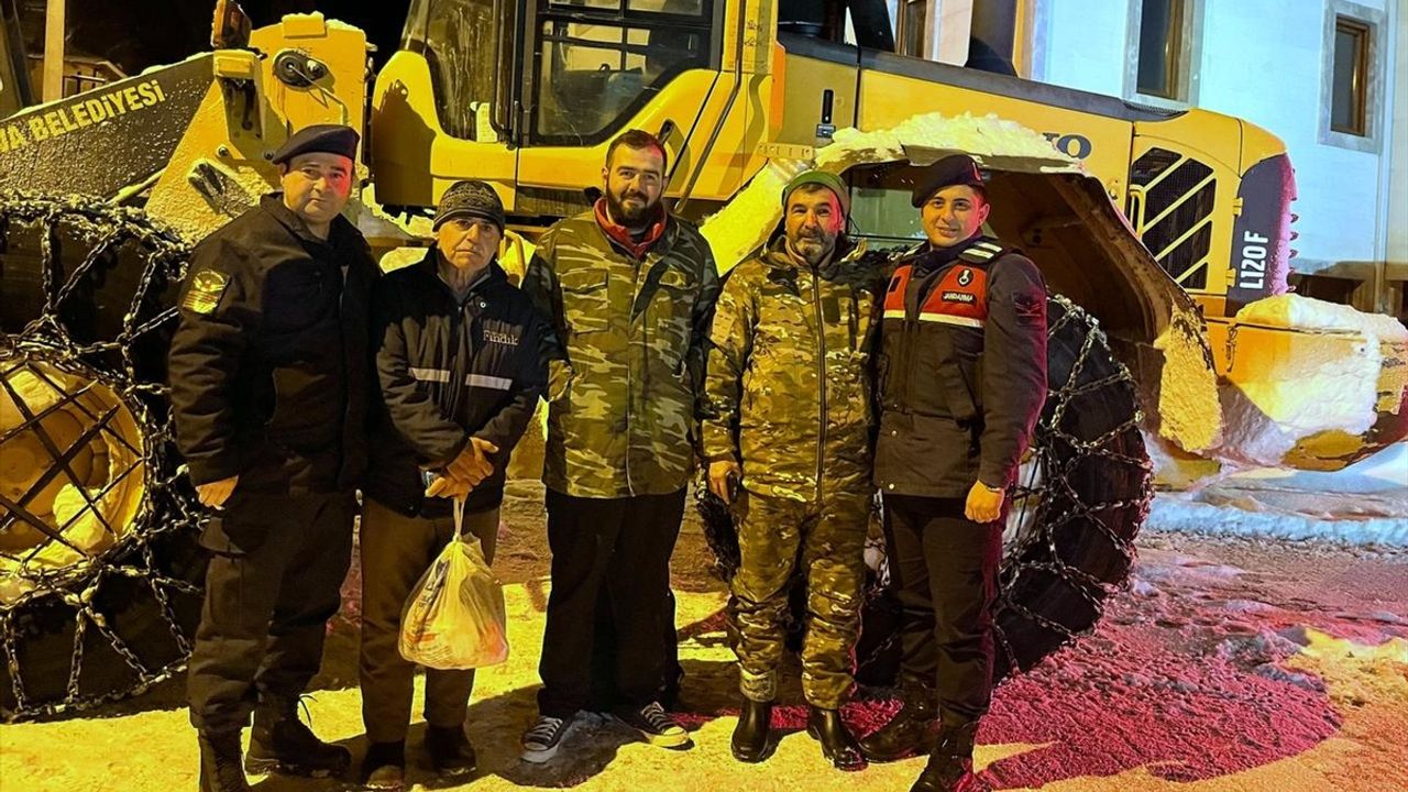 Sakarya'da Kar Mağduriyetine Son: 3 Kişi Kurtarıldı