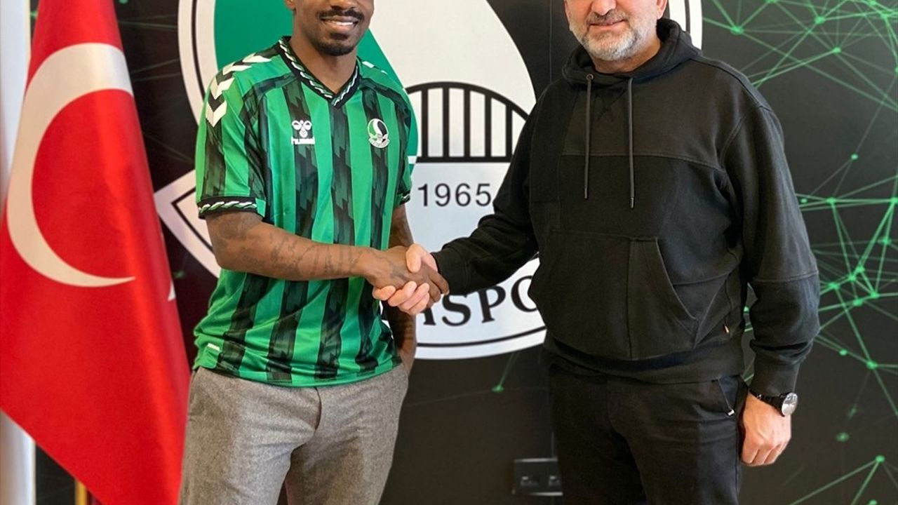 Sakaryaspor, Gael Kakuta ile 1,5 Yıllık İmza Attı