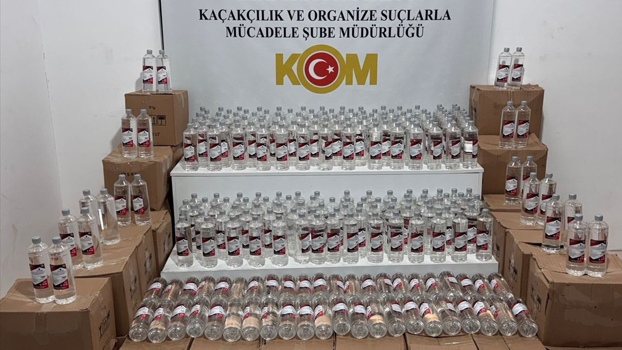 Samsun'da 1 Ton Etil Alkol Ele Geçirildi: 2 Gözaltı