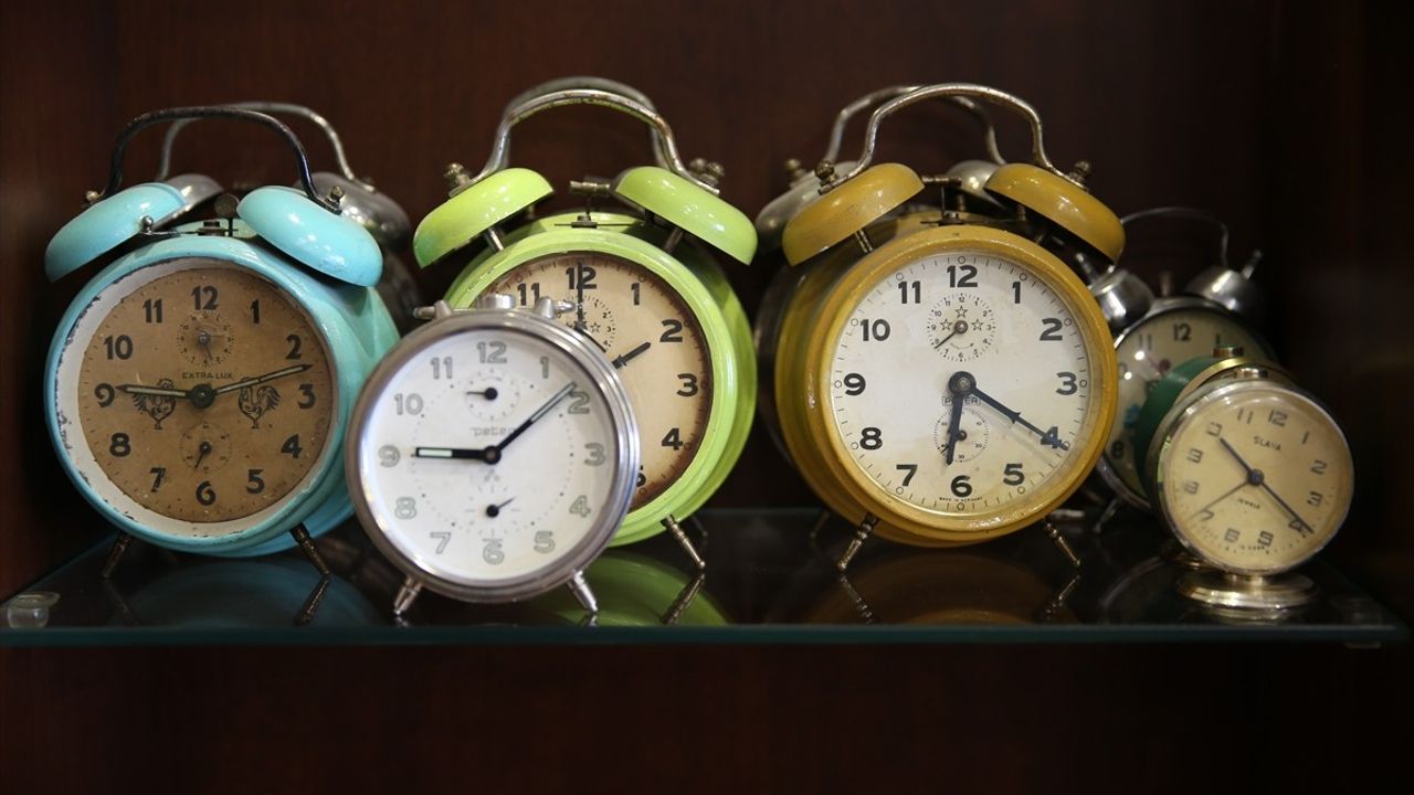 Siirtli Avukatın Antika Saat Tutkusu: Kaybedilen Saatten Koleksiyona