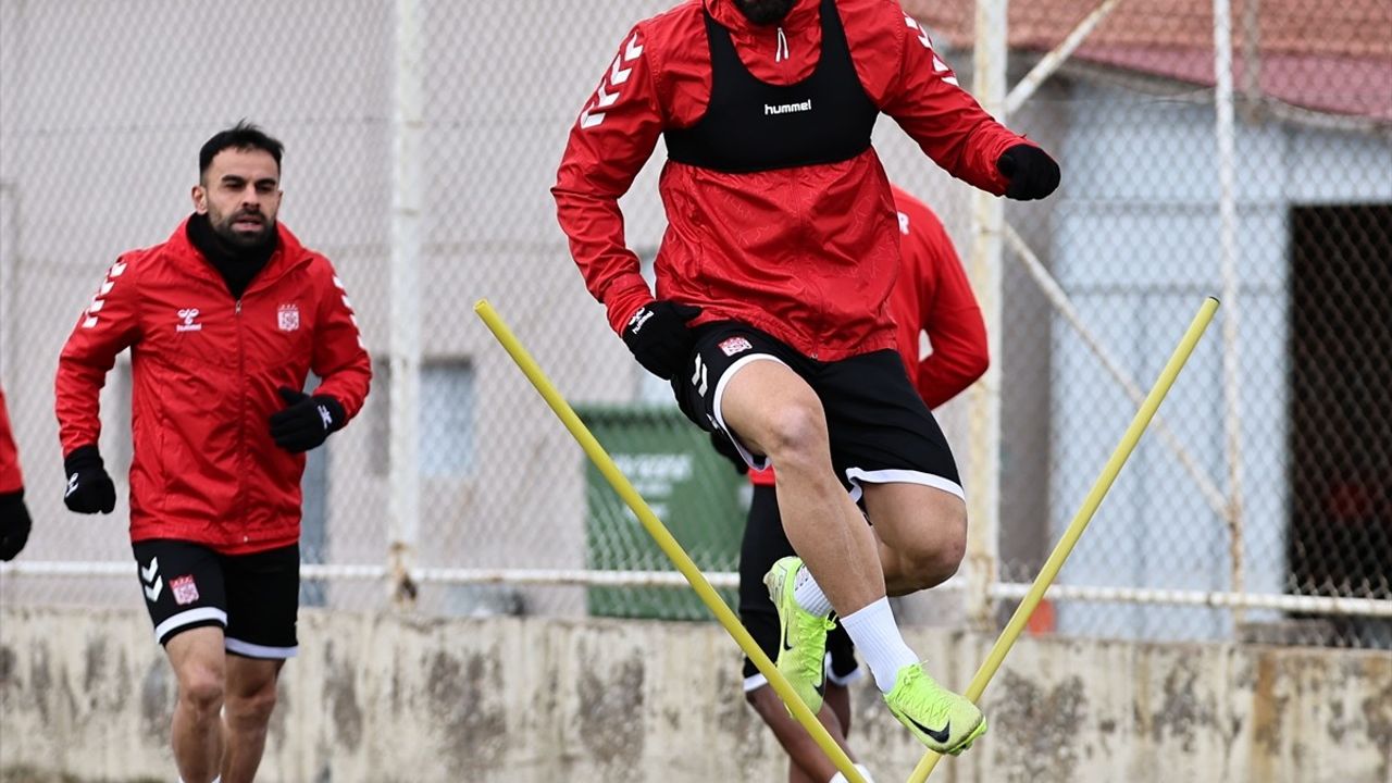 Sivasspor, Başakşehir ile Maç Hazırlıklarına Devam Ediyor