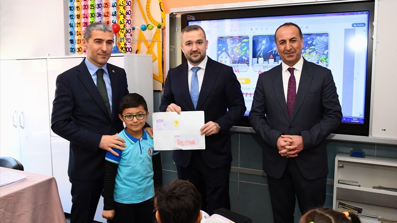 TCMB Başkanı Karahan'dan Fiyat İstikrarı Vurgusu: Toplumsal Refaha Katkı