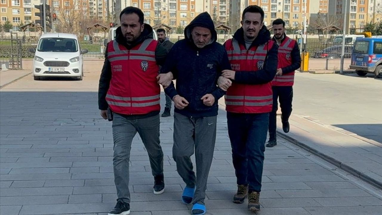 Tekirdağ'da 13 Yaşındaki Kız Çocuğu Ölü Bulundu, Baba Hastaneye Kaldırıldı