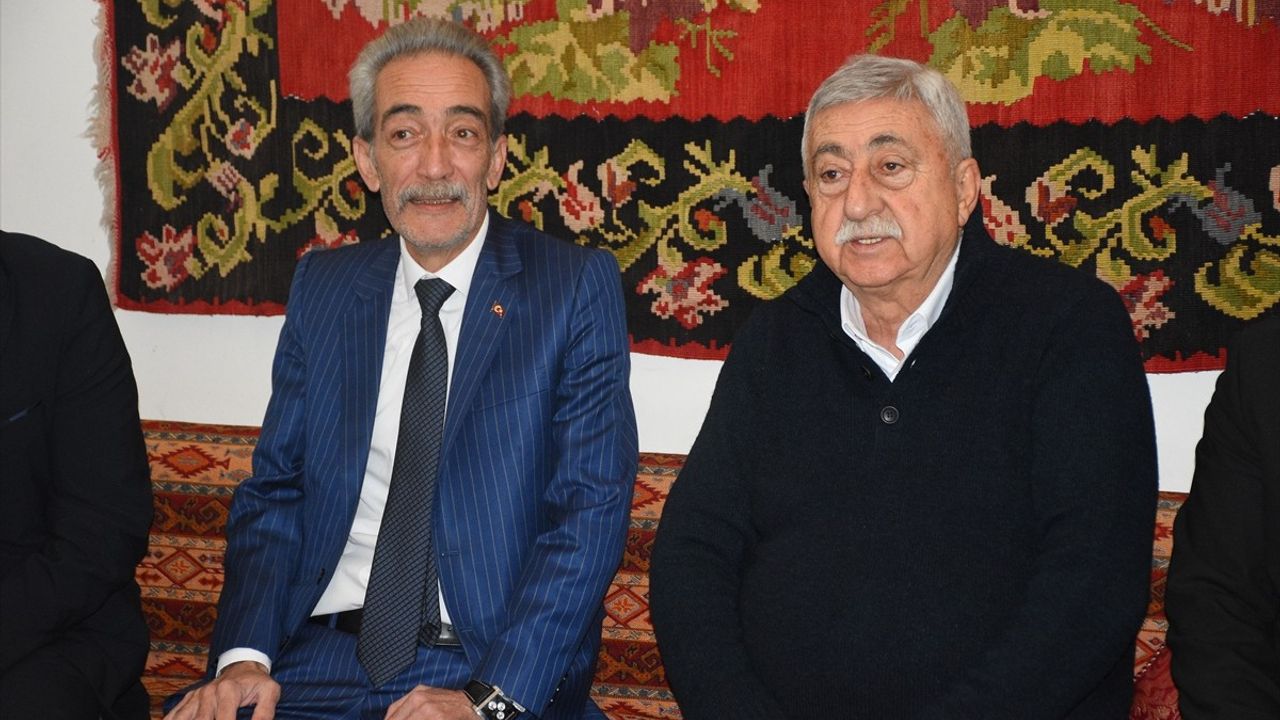 TESK Başkanı Palandöken, Afyonkarahisar'da Esnafla Buluştu ve Sahte İçki Uyarısında Bulundu