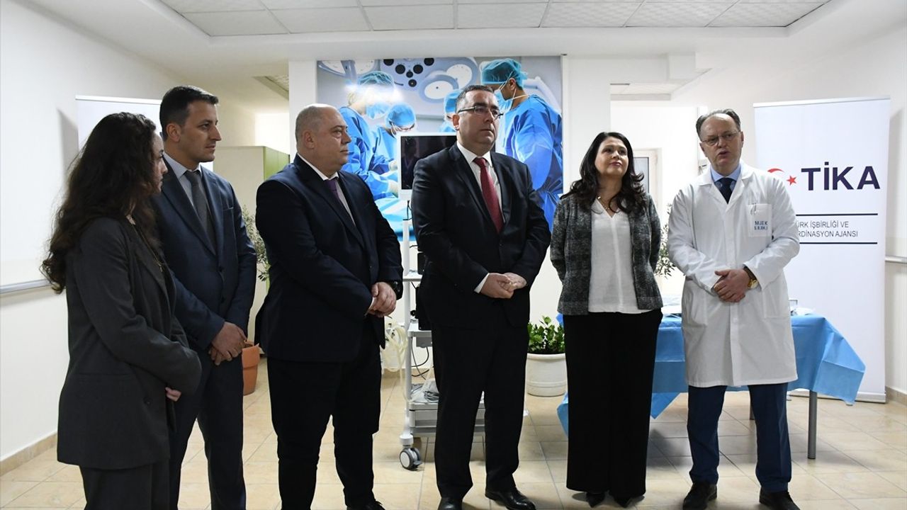 TİKA, Arnavutluk'un Elbasan Hastanesi'ne Laparoskopi Cihazı Temin Etti