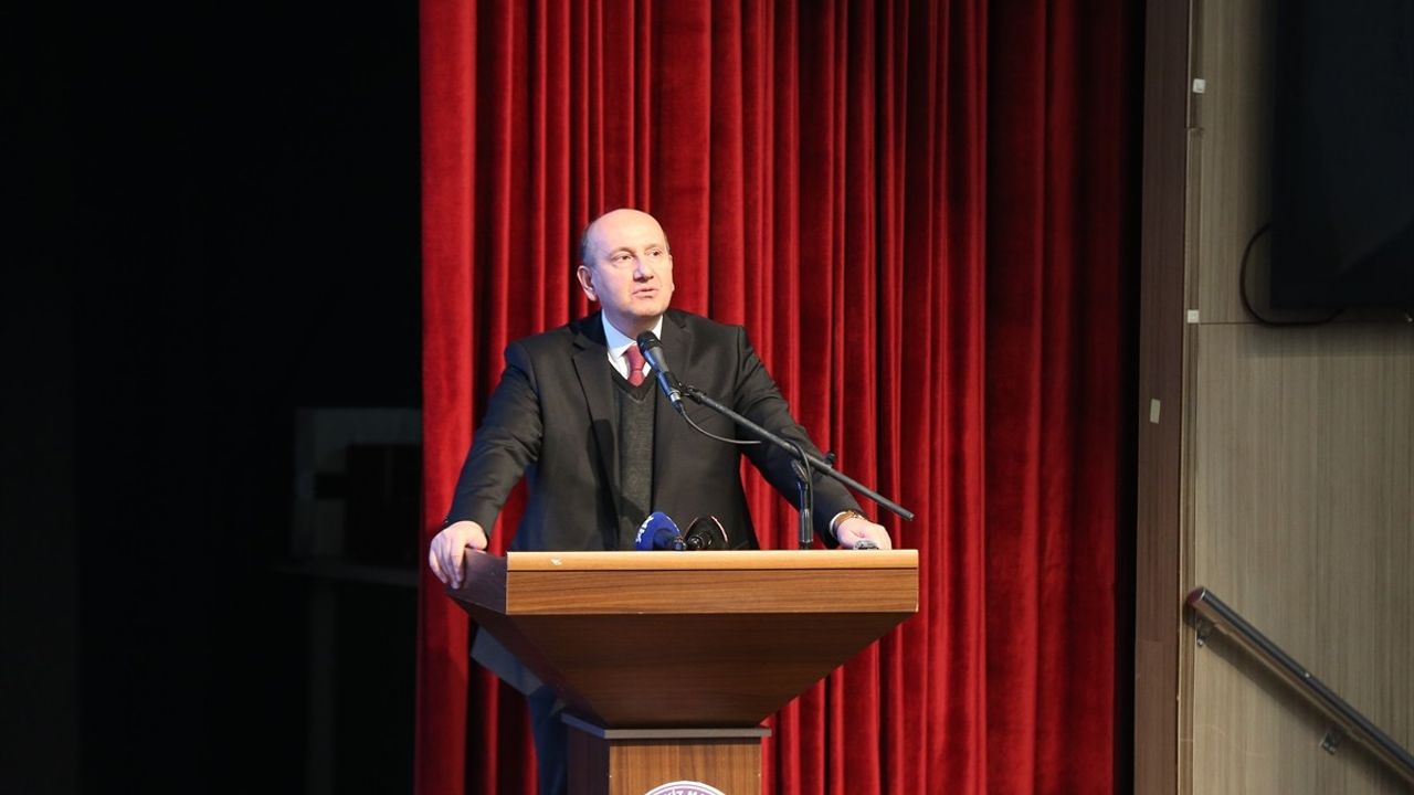 Trakya Kariyer Fuarı Çanakkale'de Sona Ermedi, Gençler için Yeni Bir Fırsat Sunuyor!