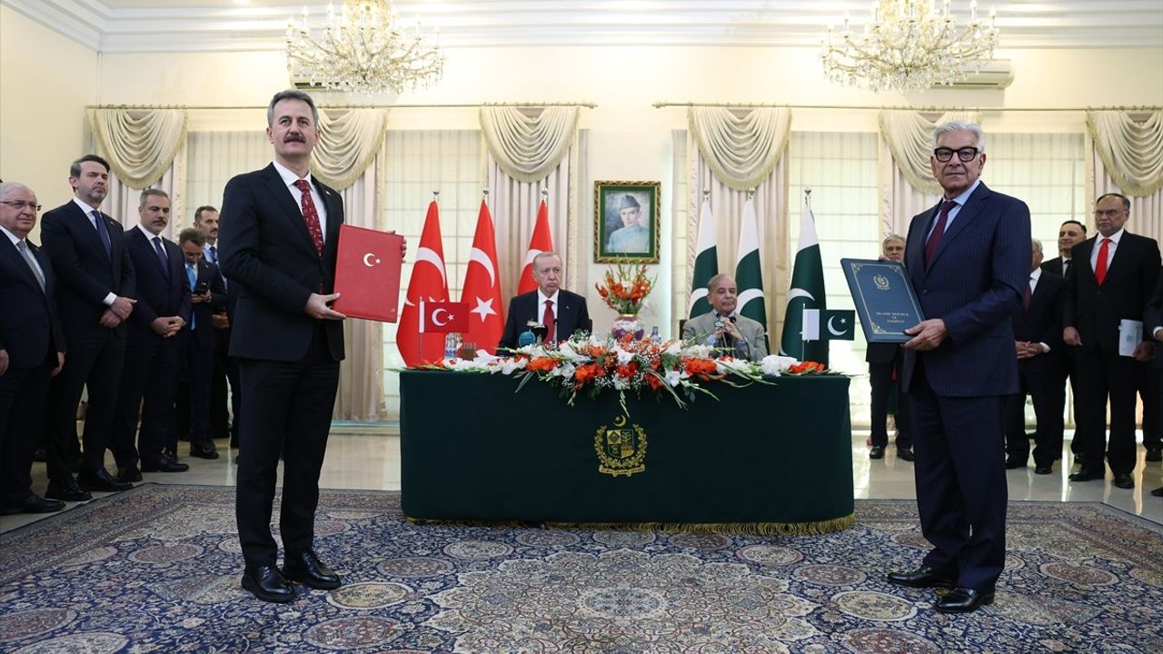 Türkiye ile Pakistan Arasında 24 Önemli Anlaşma İmzalandı