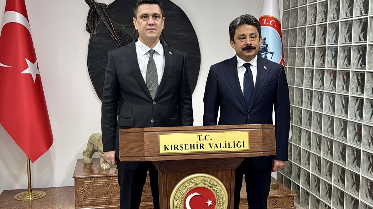 Türkmenistan Büyükelçisi Mekan İşanguliyev, Kırşehir'de Önemli Ziyaretler Gerçekleştirdi