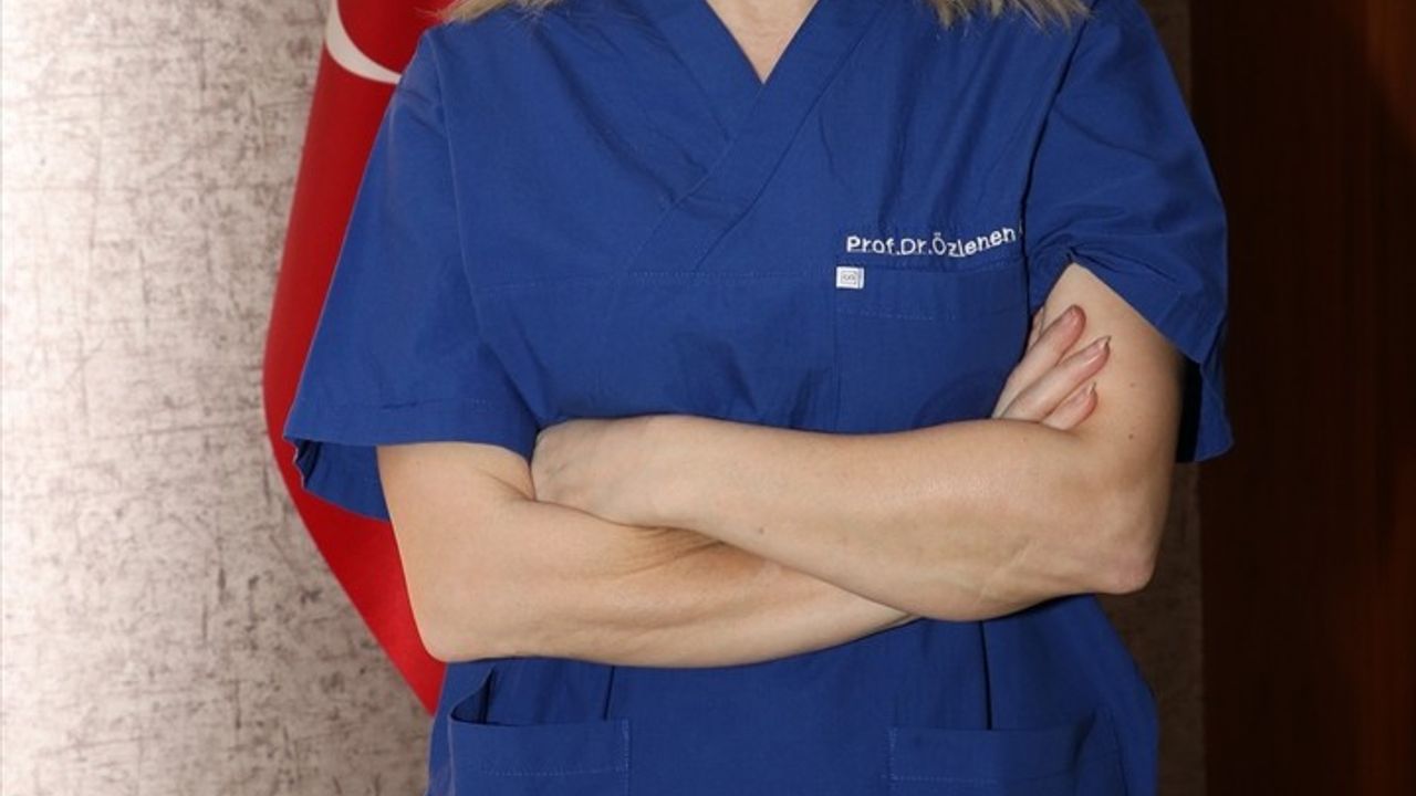 Ukraynalı Çocuğun Hayatını Değiştiren 15 Operasyon: Antalya'da Göz Kapaklarına Kavuştu