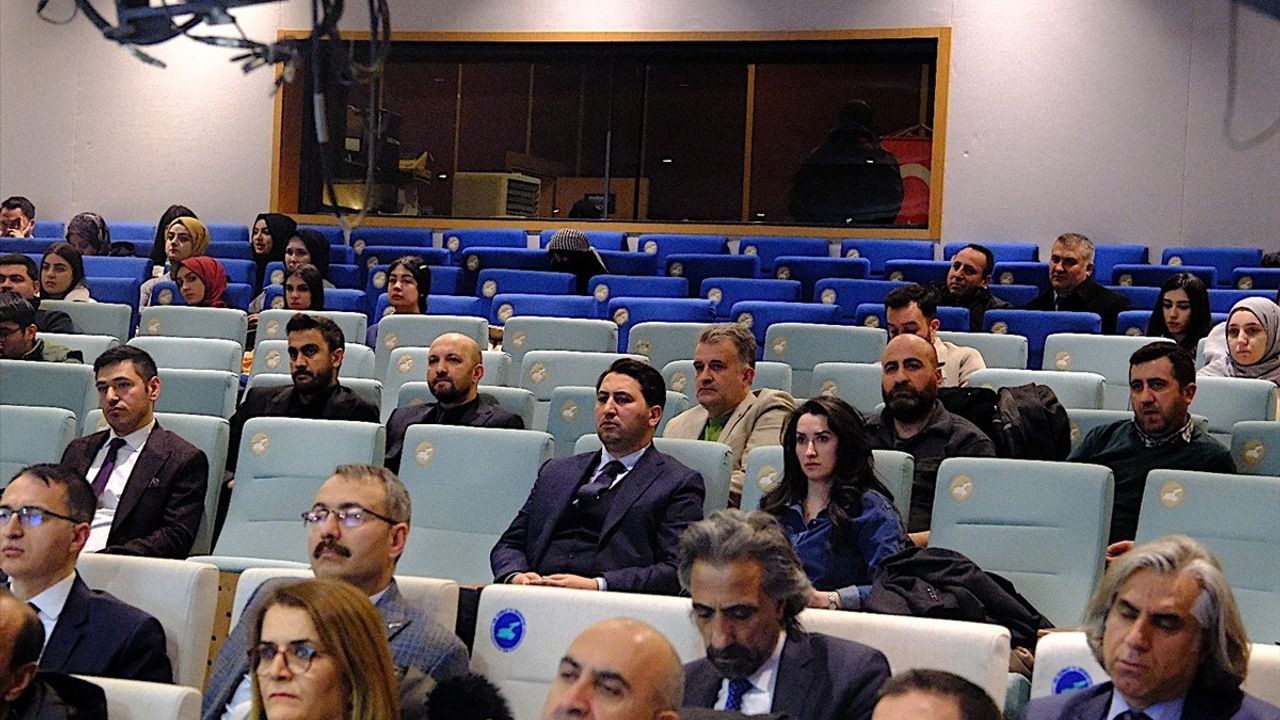 Van'da Doğu Anadolu Bölgesel Kariyer Fuarı Tanıtımı Yapıldı