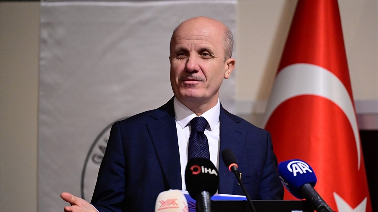 YÖK Başkanı Özvar: Yeni Dijital Meslekler İçin 17 Yeni Program Açıldı