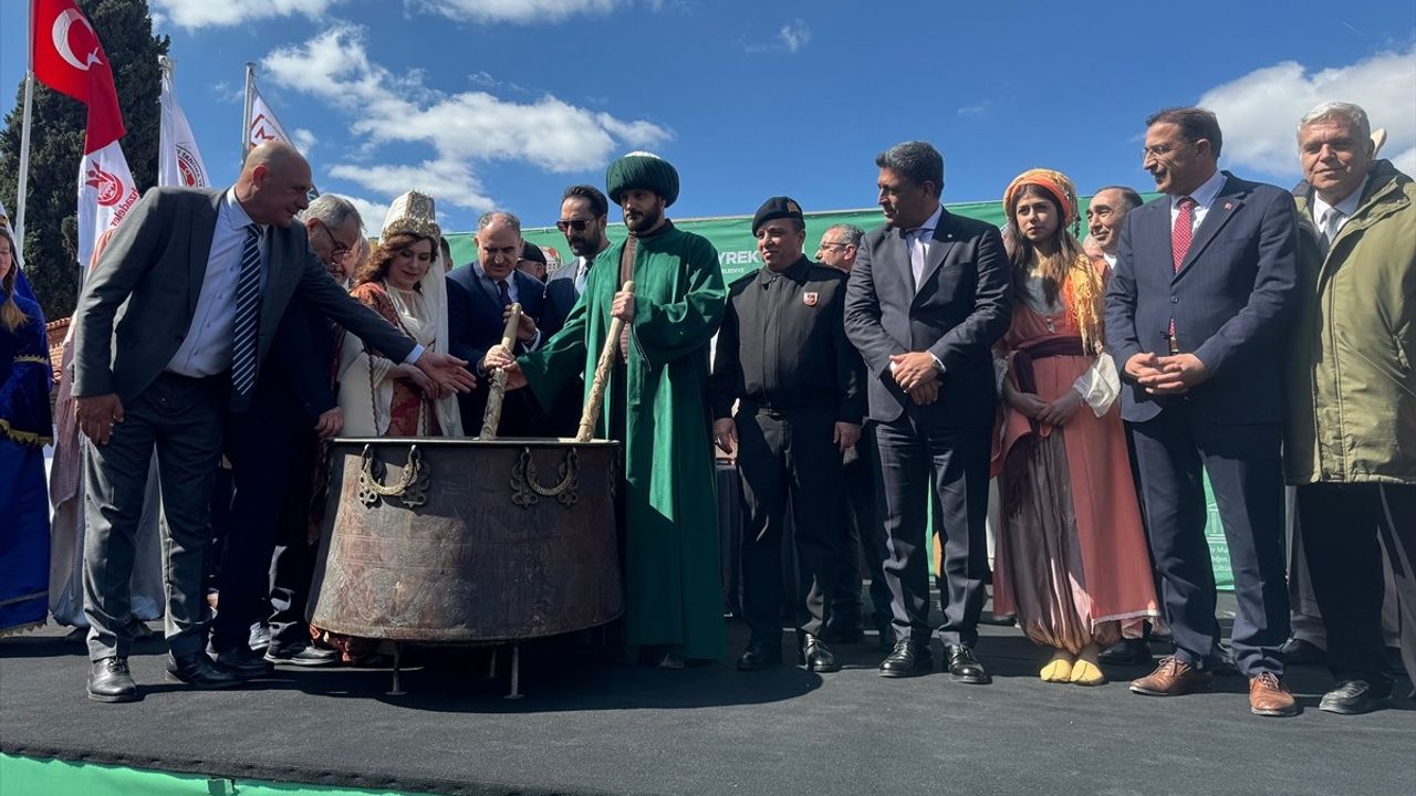 485. Uluslararası Manisa Mesir Macunu Festivali Başladı