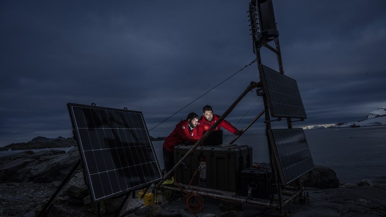 9. Ulusal Antarktika Bilim Seferi Ekibi Türkiye'ye Döndü