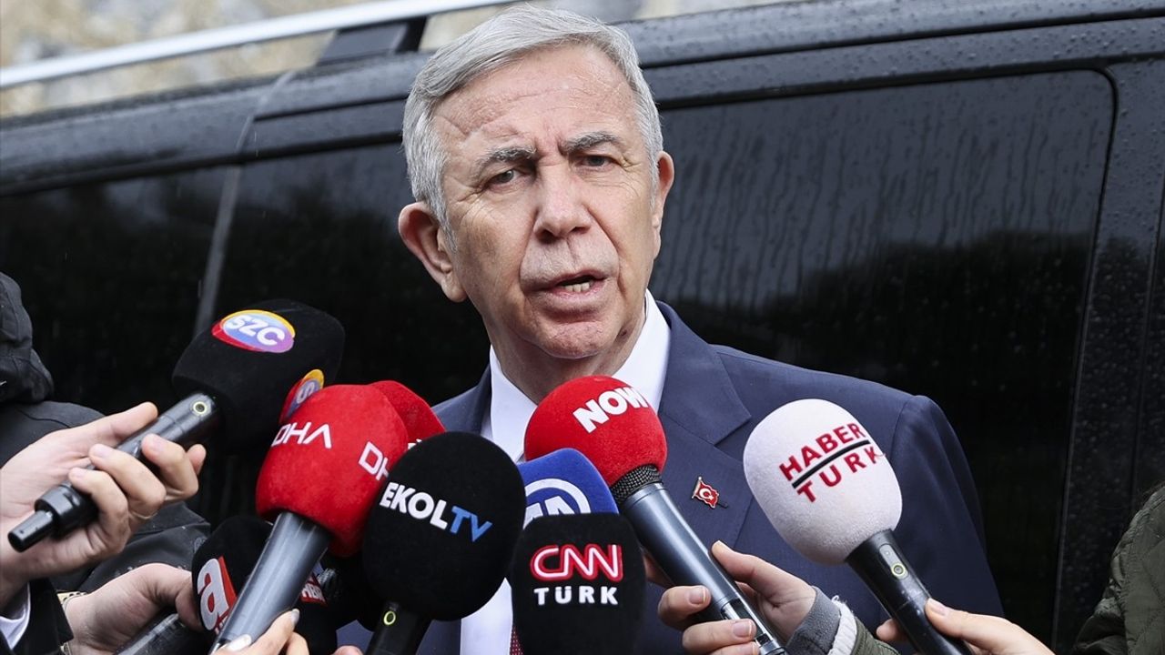 ABB Başkanı Mansur Yavaş, Gözaltına Alınan İBB Başkanı İmamoğlu'nu Ziyaret Etti