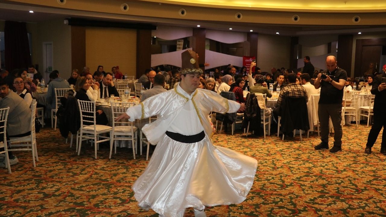 Adana'da Geleneksel LÖSEV İftarı Düzenlendi