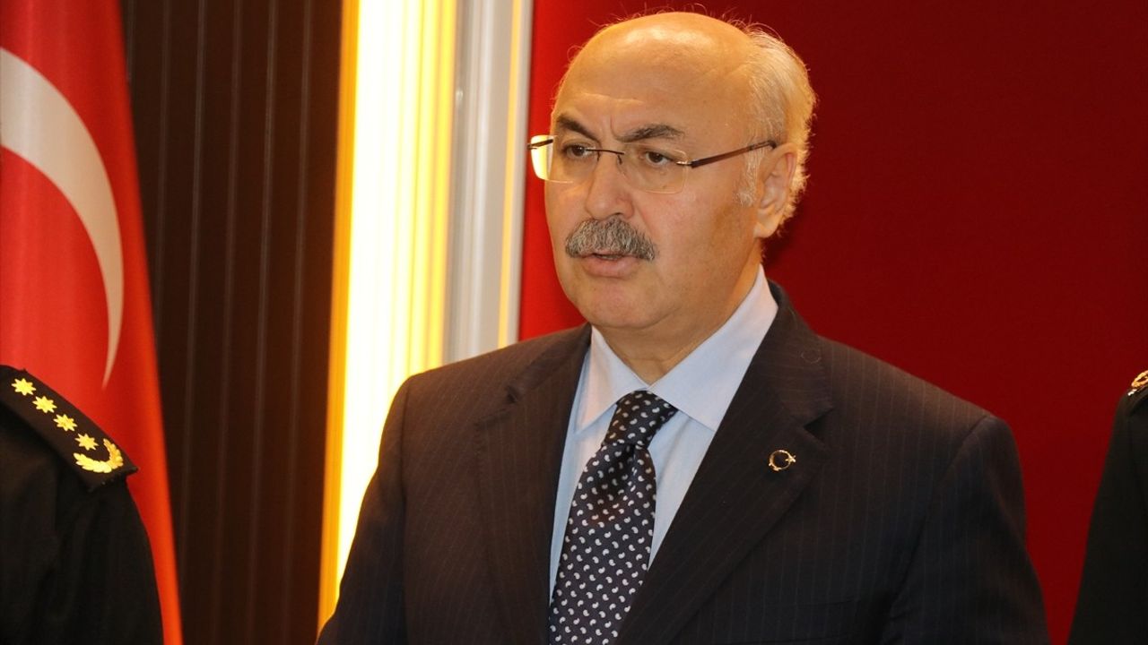 Adana'da Üç Terör Şüphelisi Tutuklandı: Vali Köşger'den Önemli Açıklamalar