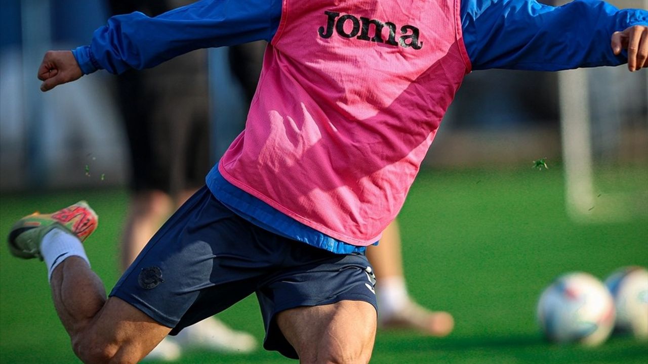 Adana Demirspor, Samsunspor Maçına Hazırlıklarını Sürdürüyor