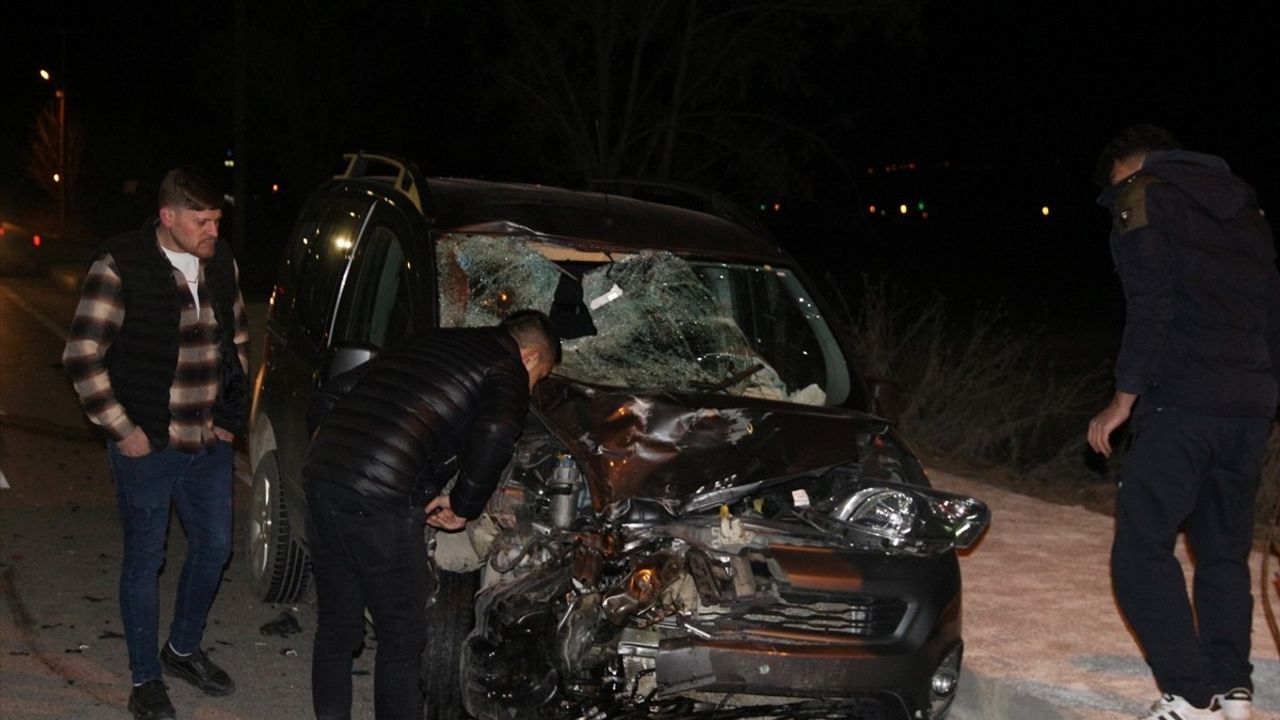 Afyonkarahisar'da Motosiklet Kazası: 2 Kişi Hayatını Kaybetti