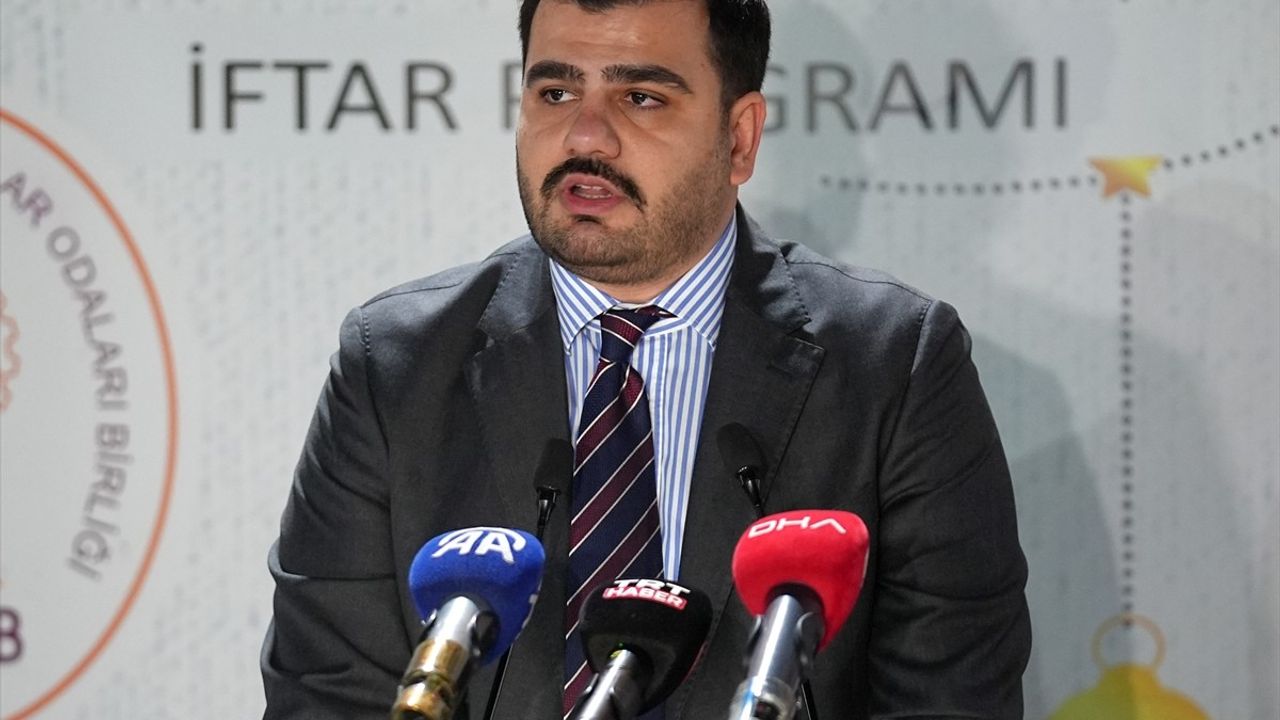 AK Parti Genel Sekreteri İnan İzmir'de Esnafa Seslendi: "Birlikte Güçlüyüz!"