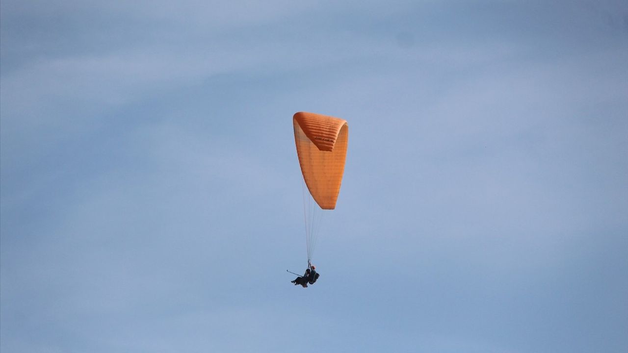 Amanos Dağları'nda Paraşütle Baklava İmalatı