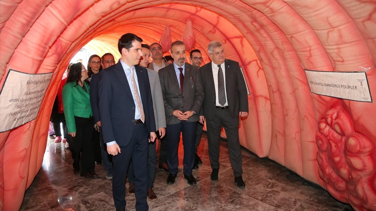 Ankara'da Kolon Kanseri Uyarısı: Erken Teşhis Hayat Kurtarıyor